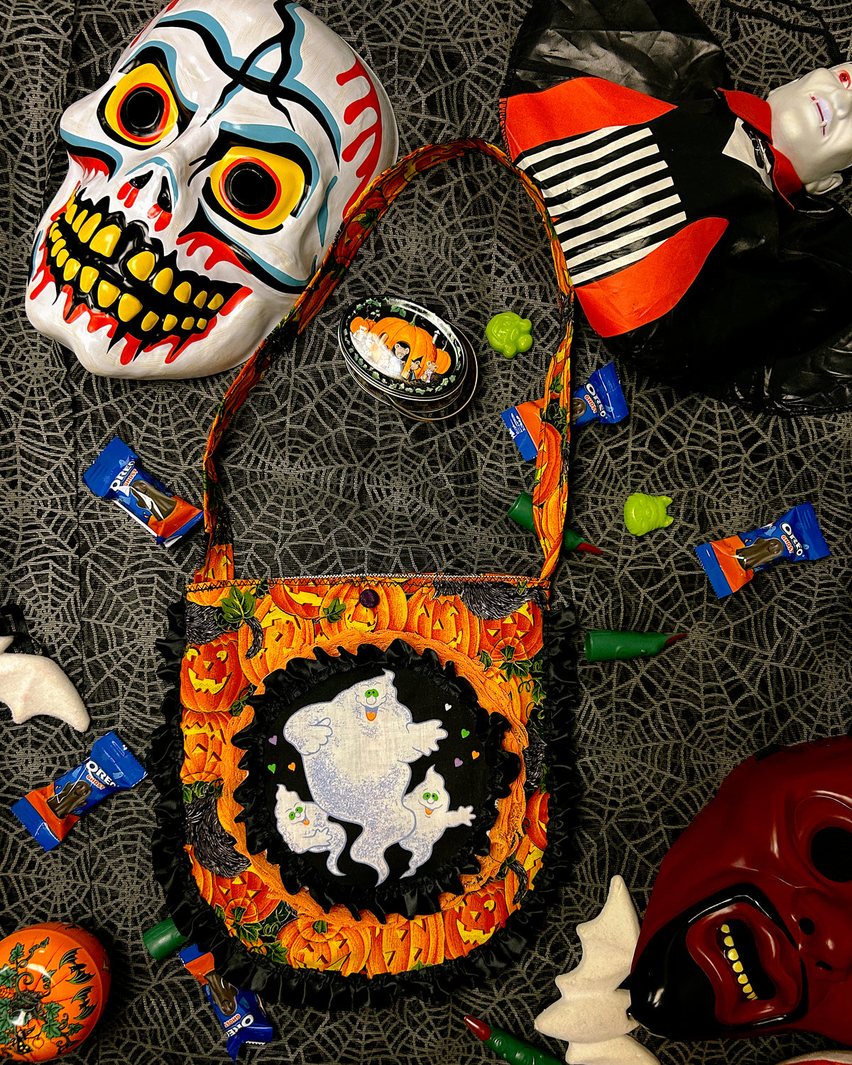 mini ghosties trick r’ treat style tote
