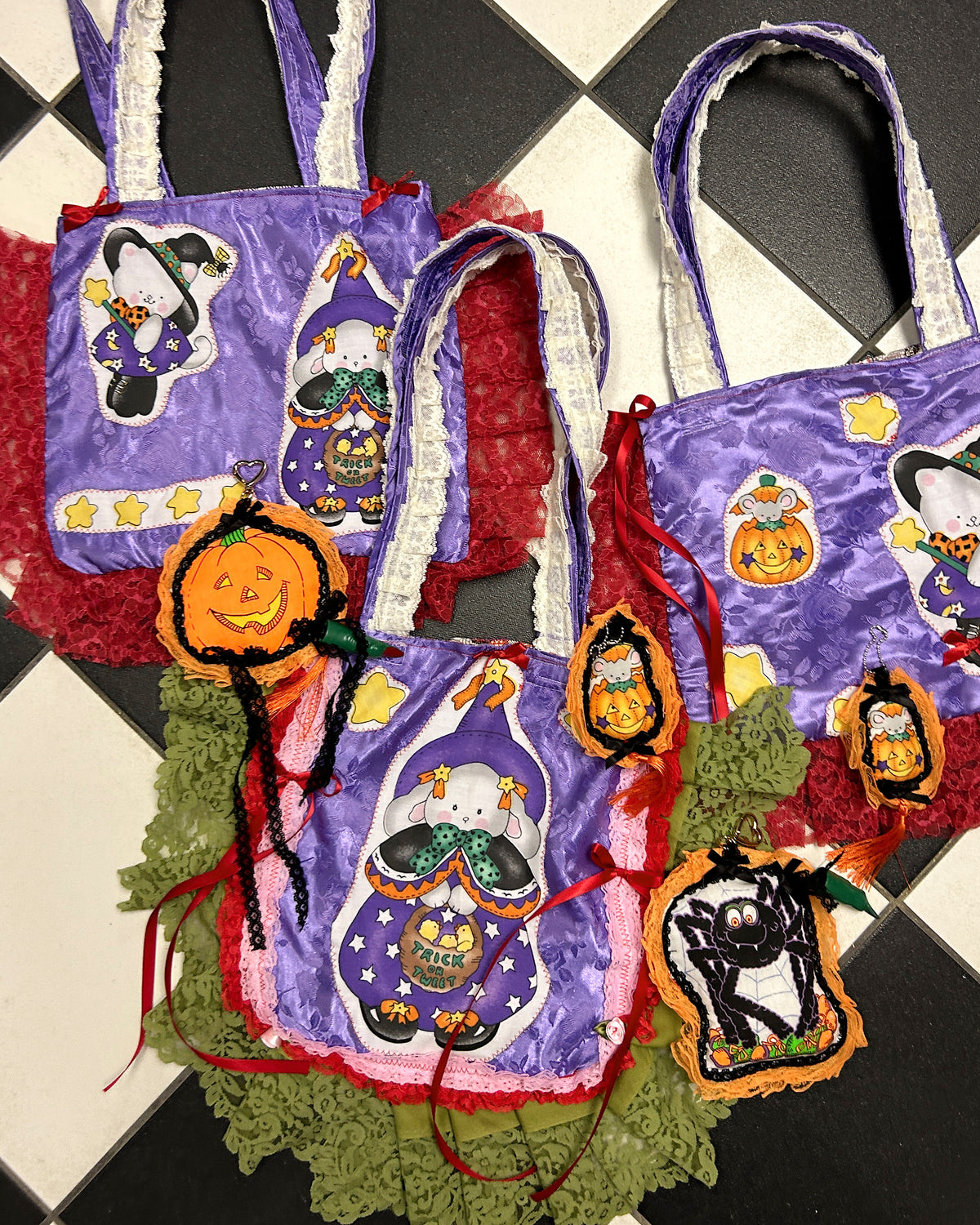 cutie pie Halloween totes
