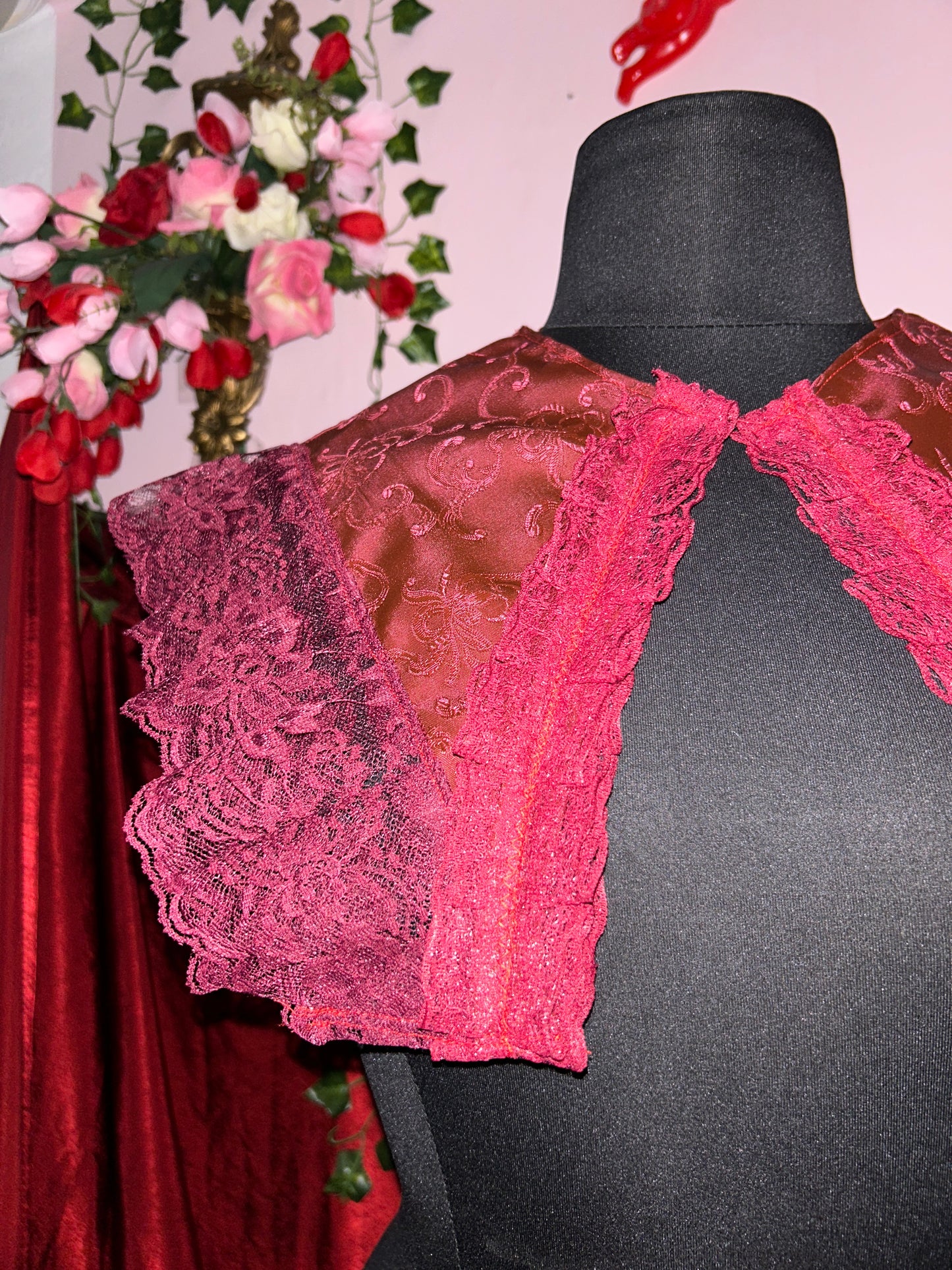 Crimson Clown Collar