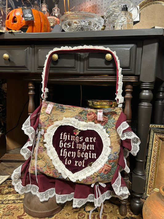 things are best when they begin to rot tote