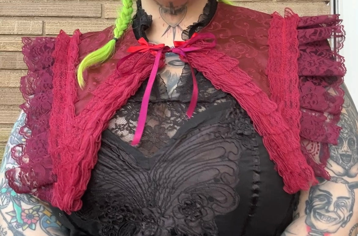 Crimson Clown Collar